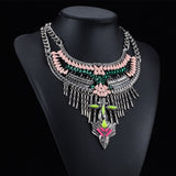 New Popular Fashion Women Vintage Necklace Collar Costume Atmosphere Metal Maxi Statement Necklaces & Pendants 