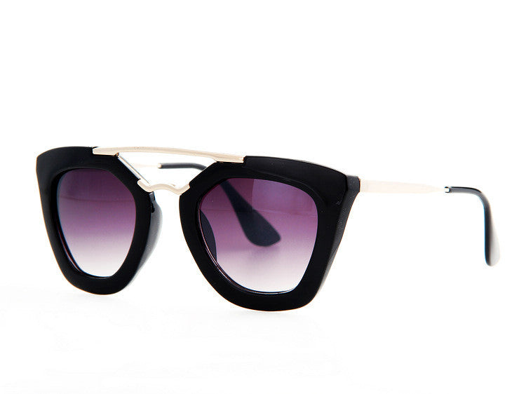 Brand Design Butterfly Vintage Eyewear Sunglasses Women Most Popular Good Quality Sun Glasses Female UV400