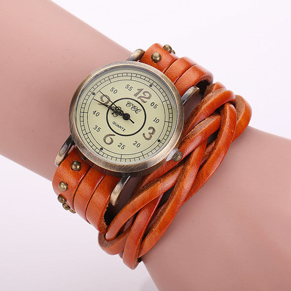 Vintage Cow Leather Rivet Watch Women Antique Wrist Watch Casual Quartz Watch Relogio Feminino Reloj Mujer