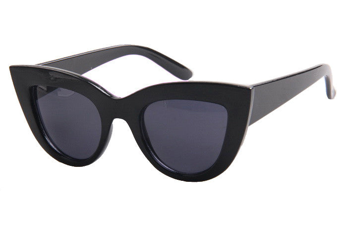 Sunglasses women with box Classic Cat Eye Style Brand Designer Fashion Shades black plastic Sun Glasses oculos de sol
