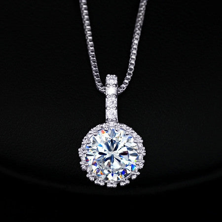 Multi Prongs Synthetic simulated Diamond Necklaces Heart and Arrows CZ Pendant Necklace with 8mm 2ct Cubic Zirconia