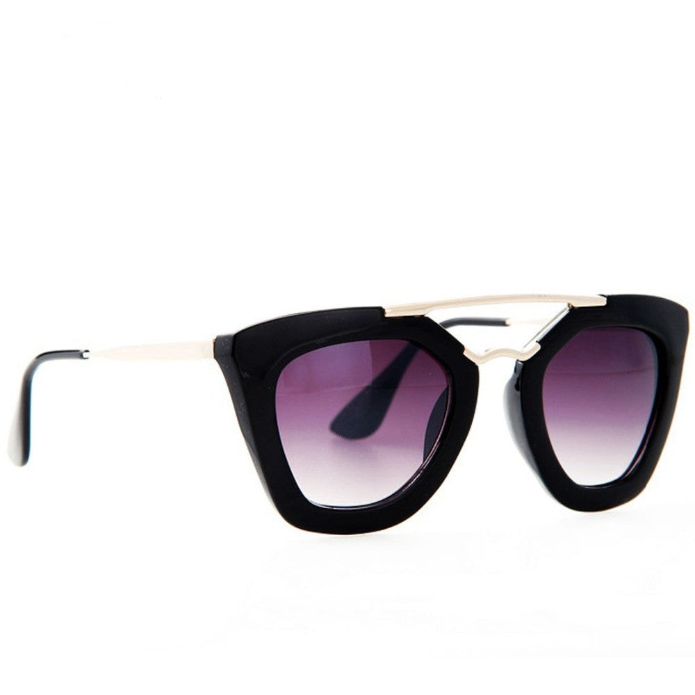 Vintage Brand Design Sunglasses Women Hot Selling Sun Glasses Metal Temple Oculos De Sol UV400