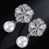 Gorgeous Design Pear Cluster Flower Shape Hang Imitation Pearl Top Quality Cubic Zirconia Bridal Dangle Earring 
