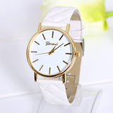 simple refreshing watches New Arrival Women Casual Watch ventage Leather Refined Ladies Quartz Wristwatch clock hours