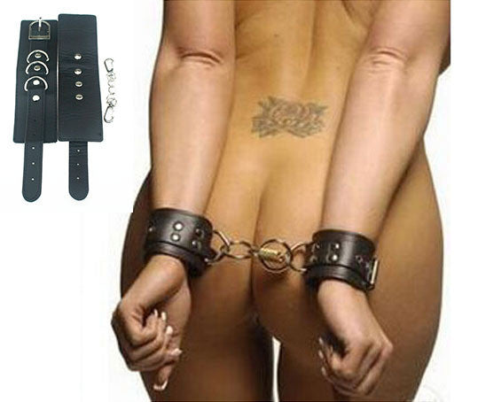 Leather Handcuffs Wrist Restraints Sex adult game toys Sexy Costumes Cosplay Slave Hand cuffs for erotic women couples