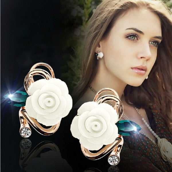 Fashion Elegant Charming Resine Rhinestone Crystal White Rose Stud Earring Party Wedding Gift Pressent