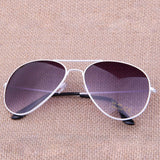 Gafas de sol Classic Sun glasses 2016 Vintage Metal frame Sunglasses Men Women Stylish Bat Mirror Eyewear