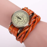 High Quality Vintage Cow Leather Rivet Watch Women Antique Wrist Watch Casual Quartz Watch Relogio Feminino Reloj Mujer 
