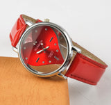 Hot Sell Vogue Watch Exquisite Peach Heart Design Casual Leather WristWatch Quartz Women Watch.Red&White&black Female Clock