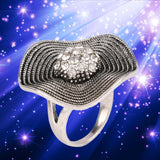 Hot Sale Rings Fashion Temperament Flower Crystal Ring Women Artificial Diamond Jewelry Retro Style Christmas Gift