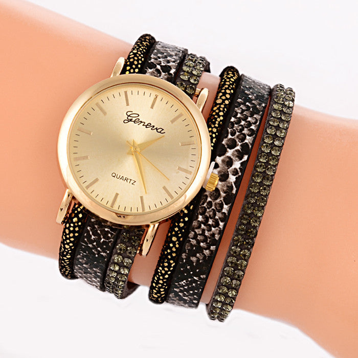 New Fashion Snake Grain Bracelet Women Watch Women Wristwatch Ladies Quartz Watch