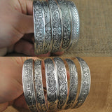 New Fashion Vintage Style Tibetan Silver Metal Carving Cuff Bracelets& Bangles For Women Dress
