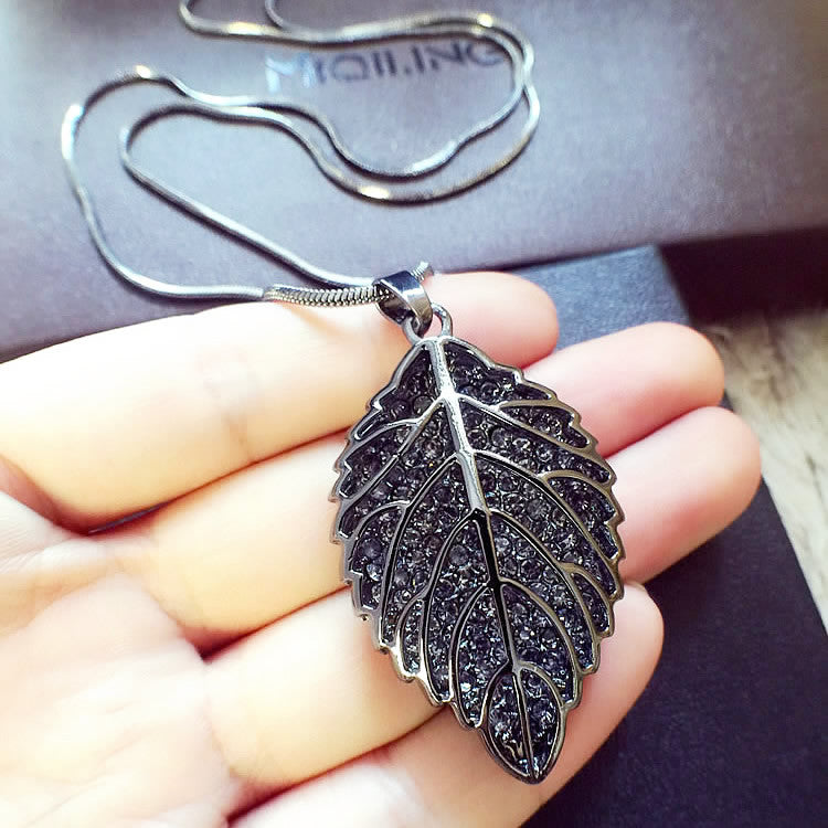 New Arrival Women Pendant NecklacesNew Long Necklace Palm Tree Leaf Necklace