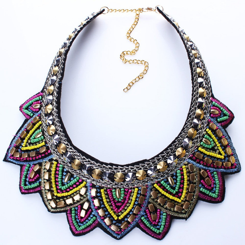New Colorful Fashion Leaf Rhinestone Resin Short Women Collar Choker Necklace Statement Jewelry