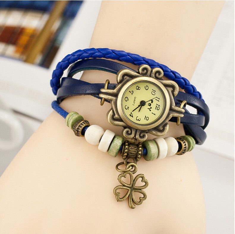 New Fashion Leather Watch Four Leaf Clover Pendant Quartz Watches Women Vintage Hand Knit Ladies Bracelet Watch