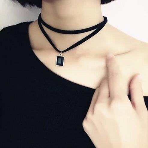 New Fashion Multilayer Black Imitation Leather Choker Necklace Gothic Chain Charm Gem Pendant Vintage Jewelry