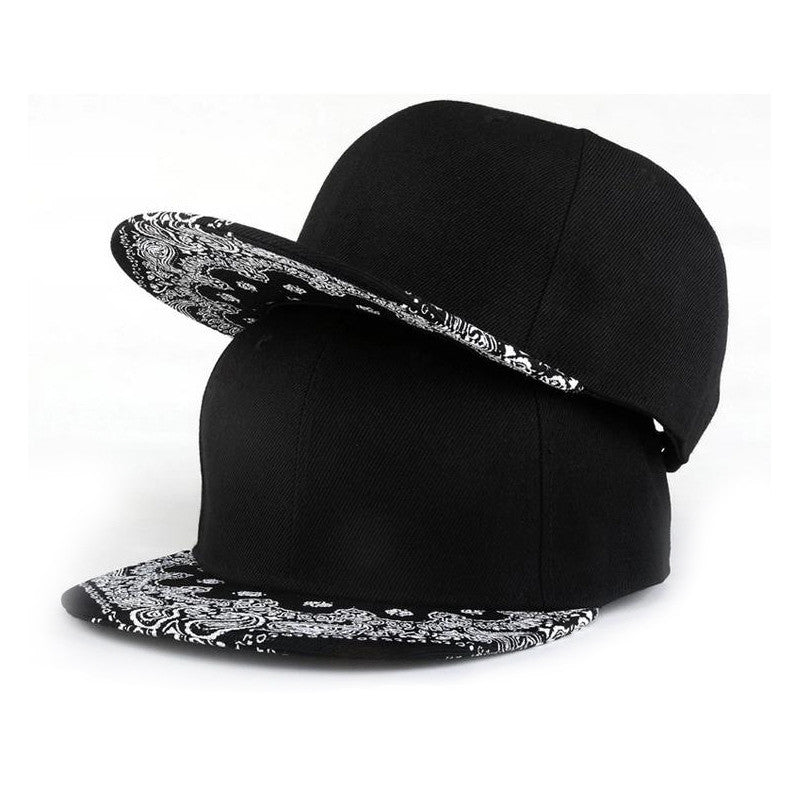 White Paisley Pattern Black Hat New Fashion Outdoor Man Women Summer Baseball Cap Sun Hat Adjustable Hip Hop Snapback Caps Hat