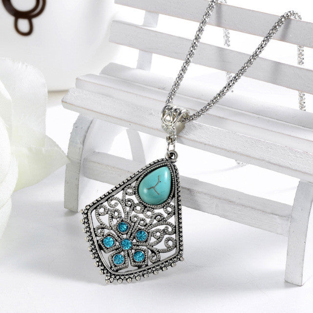 Hot necklace Christmas Antique Hollow Tibetan Silver Crystal Turquoise Pendant Chain Necklace Clothes for Women
